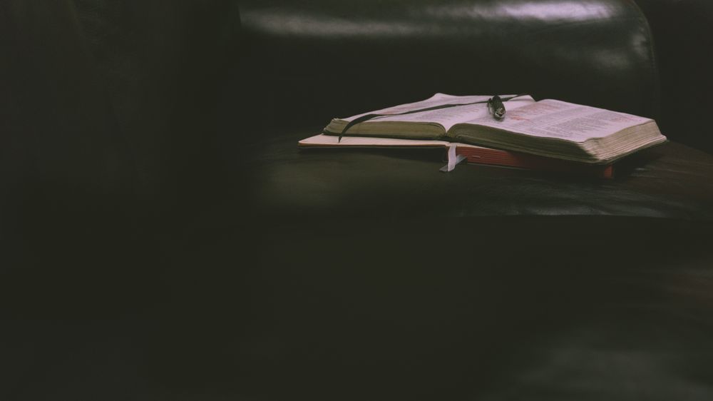 Legalism vs Licentiousness